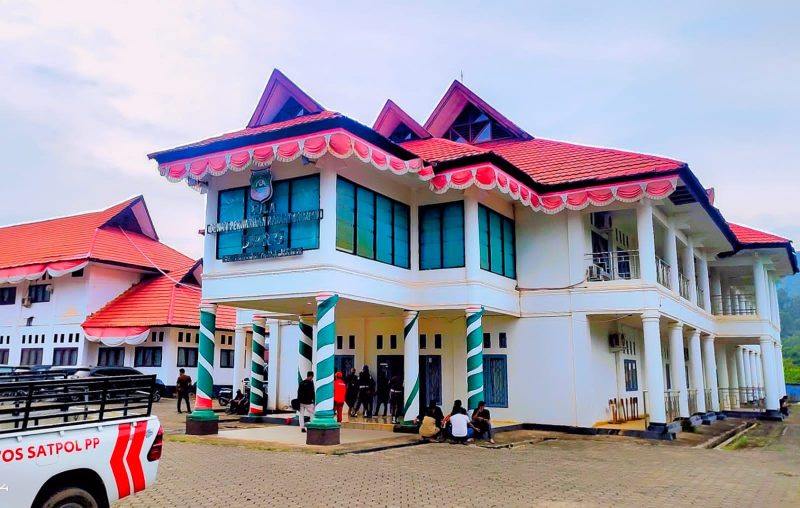 Gedung Ruang Paripurna DPRD Konawe Utara. 