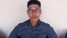 Kepala Desa Tabanggele, Ardin.