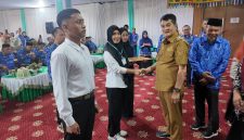 Wakil Bupati Konawe Utara, H. Abuhaera membuka Sosialisasi Penerimaan Mahasiswa Baru Politeknik Kelautan dan Perikanan (KP) Tahun Akademik 2025/2026, Selasa (17/6/2025), di Aula Anawai Ngguluri, Kantor Bupati Konut.