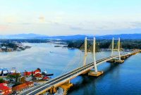 Jembatan Teluk Kendari, atau yang dikenal pula sebagai Jembatan Bahteramas.