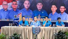 Dewan Pengurus Pusat Komite Nasional Pemuda Indonesia (DPP KNPI) mendesak pemerintah Pusat segera mencabut IUP di Pulau Kabaena.