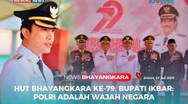 Pembina Upacara, Bupati Konawe Utara, H. Ikbar, S.H., M.H., memperingati Hari Bhayangkara ke-79 tahun 2025, di Pelataran Kantor Bupati Konut, Selasa (01/07/2025).