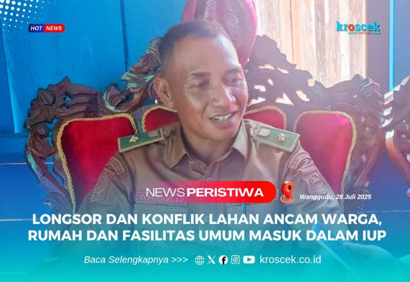 Kepala Desa Boedingi, Aksar.