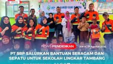 Manajemen perusahaa. PT Sumber Bumi Putera (SBP) menyerahkan bantuan seragam sekolah kepada siswa lingkar tambang, nampak mata mereka berbinar, seakan mengisyaratkan bahwa perhatian kecil mampu melahirkan semangat besar, Jum'at (29/08/2025).