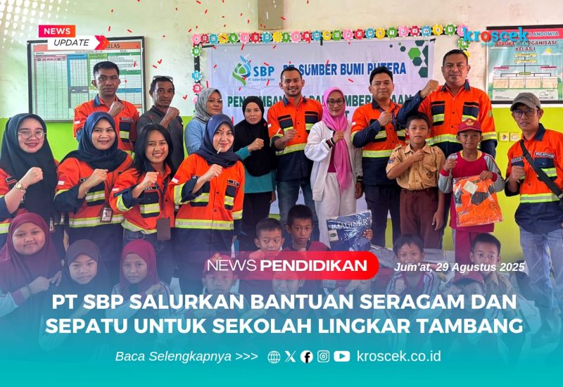 Manajemen perusahaa. PT Sumber Bumi Putera (SBP) menyerahkan bantuan seragam sekolah kepada siswa lingkar tambang, nampak mata mereka berbinar, seakan mengisyaratkan bahwa perhatian kecil mampu melahirkan semangat besar, Jum'at (29/08/2025).