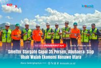 Wakil Bupati Konawe Utara, H. Abuhaera, S.Sos., M.Si., bersama jajaran manajemen PT Stargate Pasific Resources (SPR) saat meninjau progres pembangunan smelter di Desa Molore, Kecamatan Langgikima, Kamis (16/10/2025). Proyek yang telah mencapai 35 persen ini diharapkan menjadi motor penggerak transformasi ekonomi daerah melalui hilirisasi industri nikel.