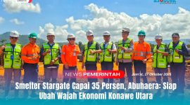 Wakil Bupati Konawe Utara, H. Abuhaera, S.Sos., M.Si., bersama jajaran manajemen PT Stargate Pasific Resources (SPR) saat meninjau progres pembangunan smelter di Desa Molore, Kecamatan Langgikima, Kamis (16/10/2025). Proyek yang telah mencapai 35 persen ini diharapkan menjadi motor penggerak transformasi ekonomi daerah melalui hilirisasi industri nikel.